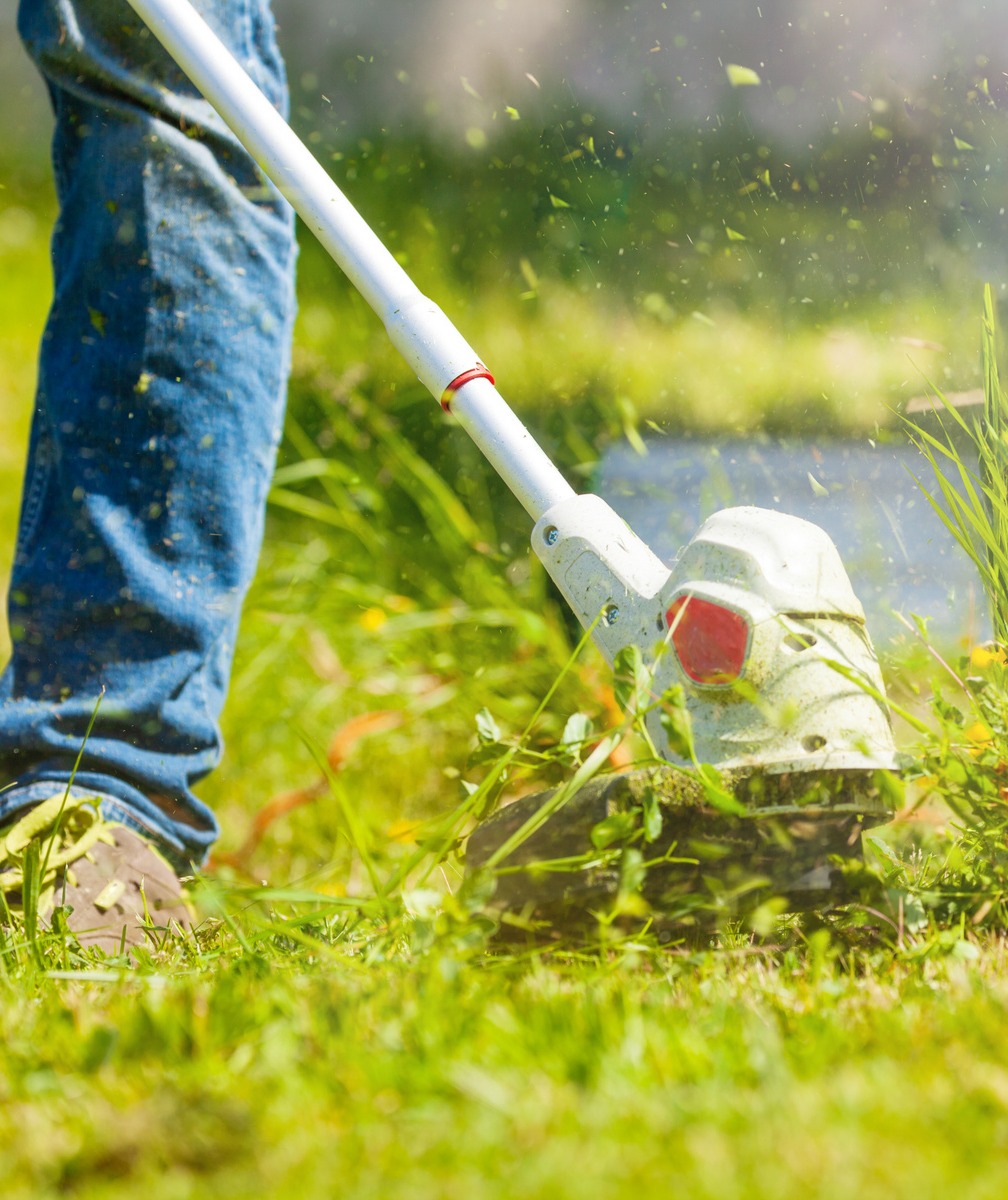 header-basta-grastrimmer-desktop